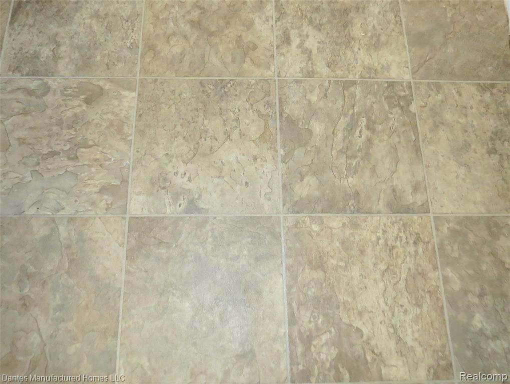 370 Rustic Lane Belleville, MI 48111 - Photo 21 of 29