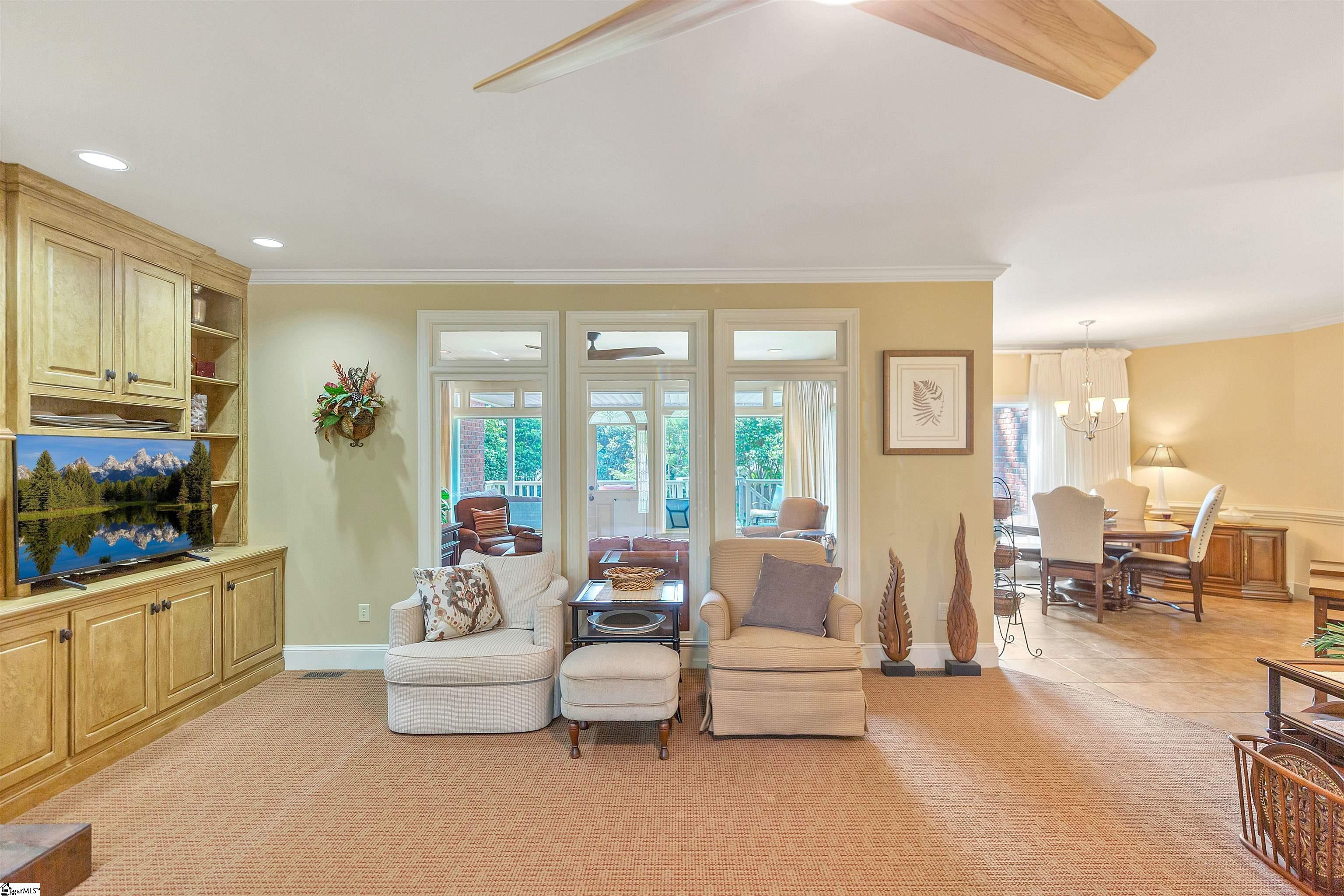 1002 Thornehill Drive Anderson, SC 29621 - Photo 6 of 43