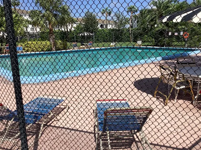 $159,900 | 9355 Southwest 8th Street, Unit 321, Boca Raton, FL 33428