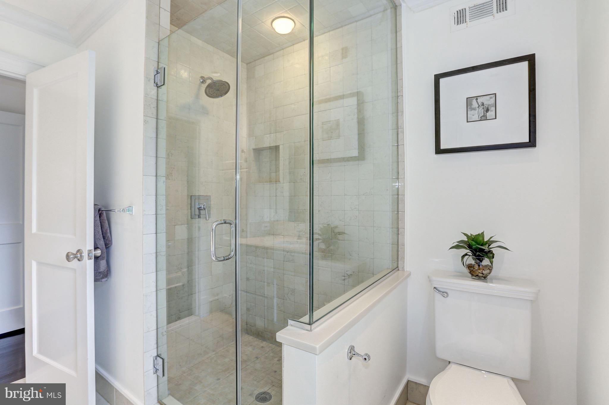 6315 Broad Branch Road Chevy Chase, MD 20815 - Photo 23 of 29 Bath (Master)