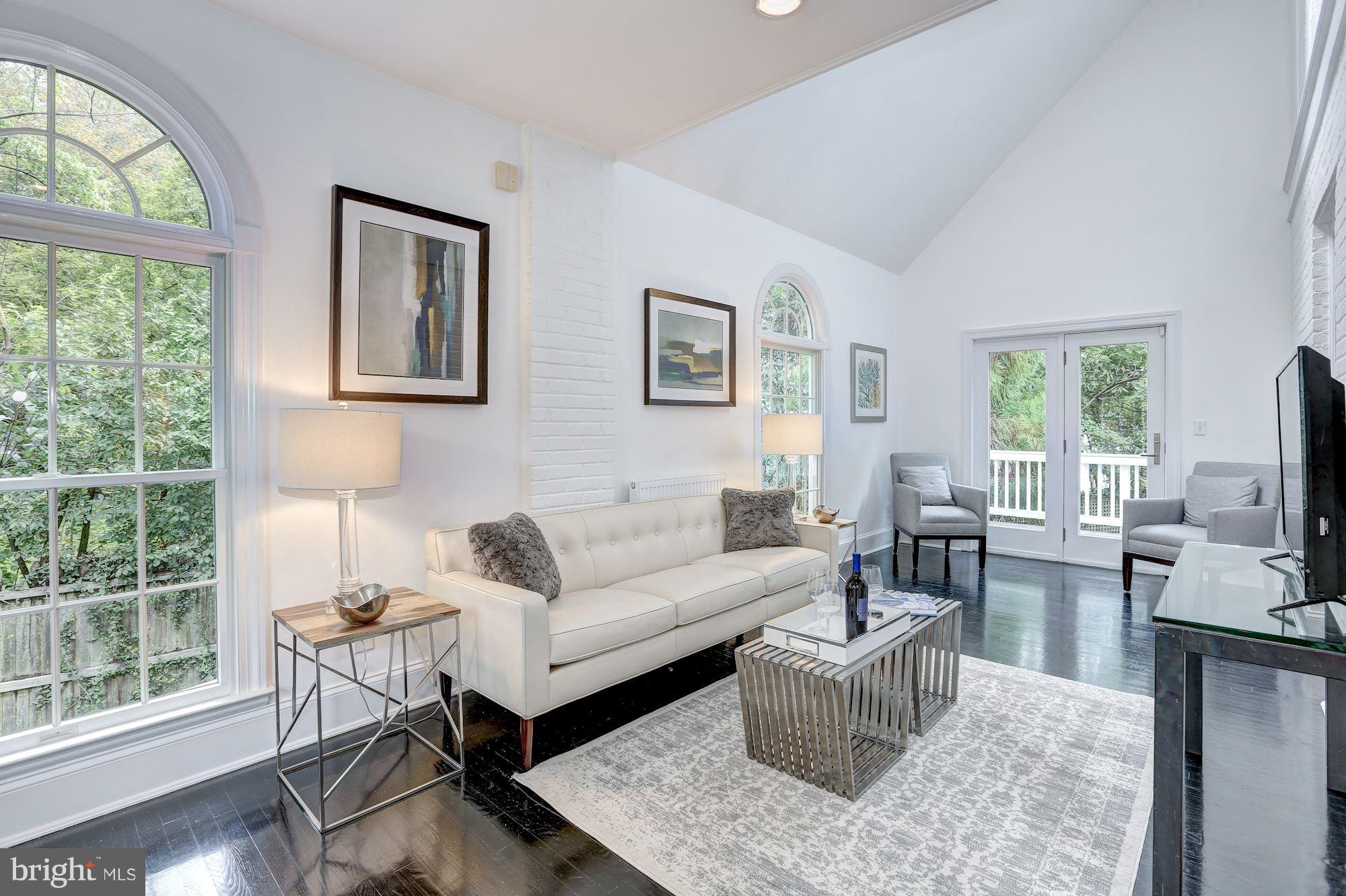 6315 Broad Branch Road Chevy Chase, MD 20815 - Photo 5 of 29 Family Room