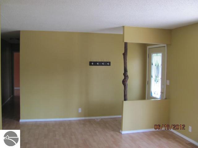 12140 Aylsworth Road Beulah, MI 49617 - Photo 10 of 25 1738061-9.JPG