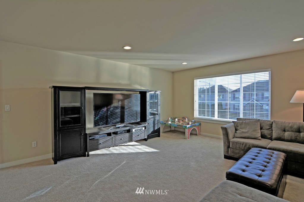 3811 186th Place Southeast Bothell, WA 98012 - Photo 23 of 25 Gallery Image 23