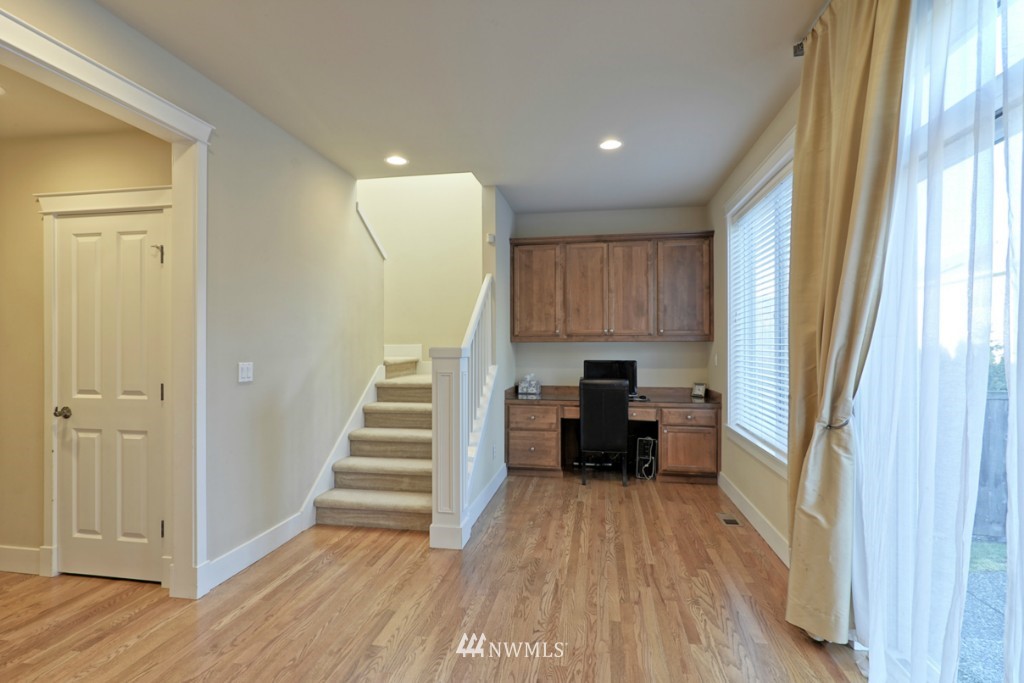 3811 186th Place Southeast Bothell, WA 98012 - Photo 8 of 25 Gallery Image 8
