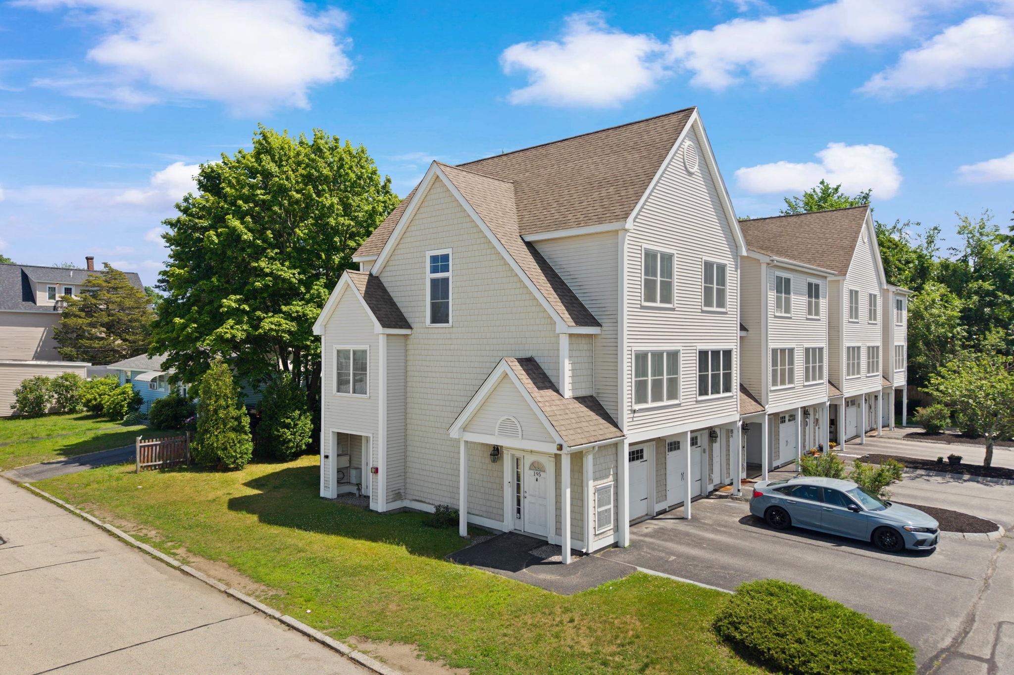 195 Silver Street, Unit 15 Manchester, NH 03103 - Photo 4 of 33