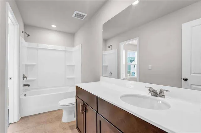 $2,350 | 1575 Villageside Court, Lawrenceville, GA 30043