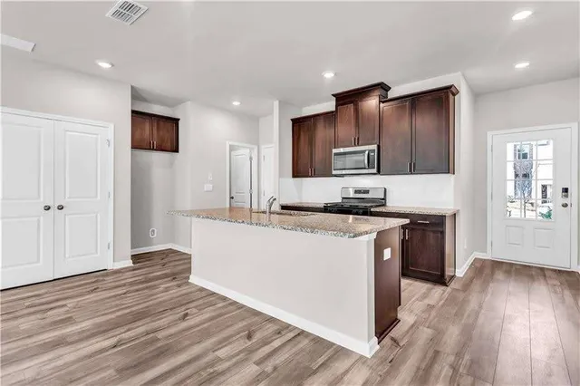 $2,350 | 1575 Villageside Court, Lawrenceville, GA 30043