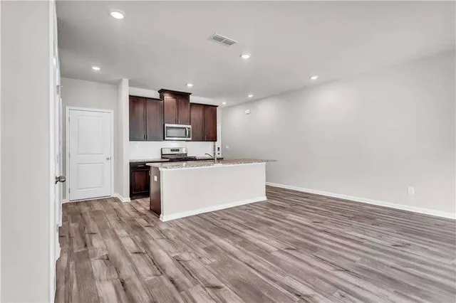 $2,350 | 1575 Villageside Court, Lawrenceville, GA 30043