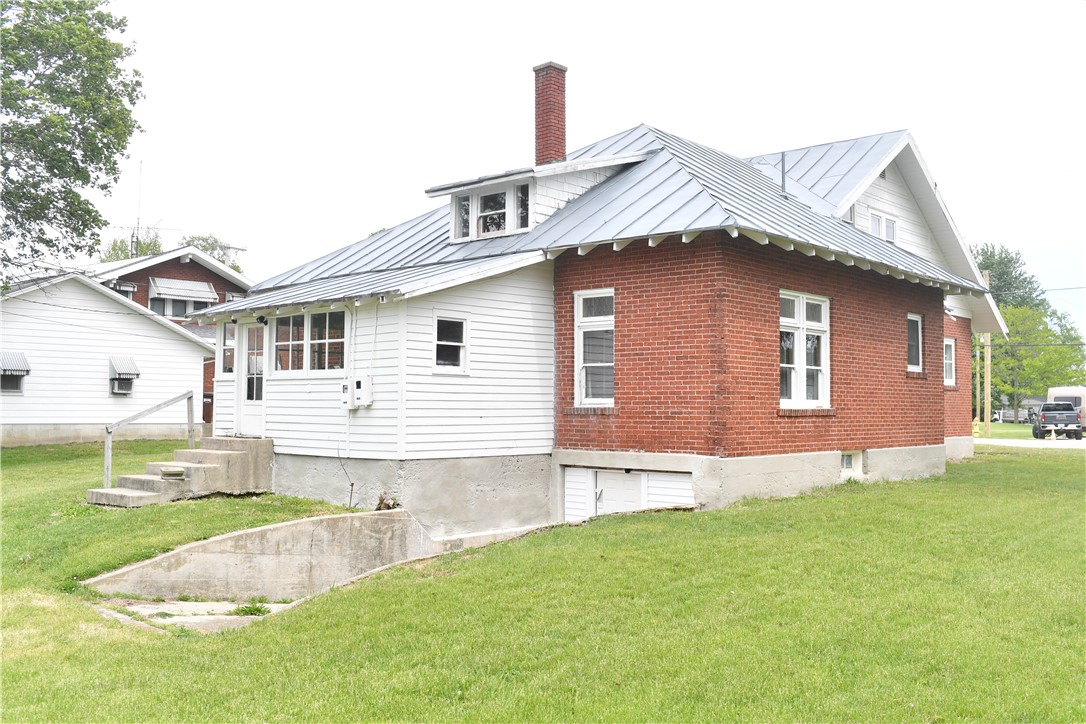 372 South Main Street New Madison, OH 45346 - Photo 9 of 100