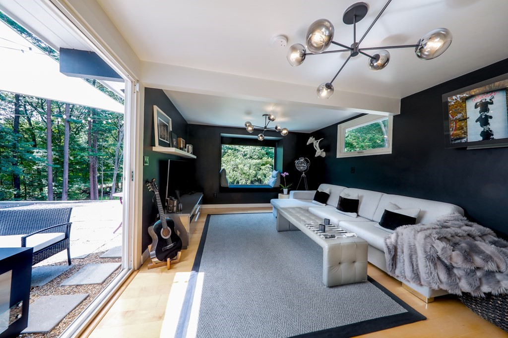 8 Demar Road Lexington, MA 02420 - Photo 7 of 14