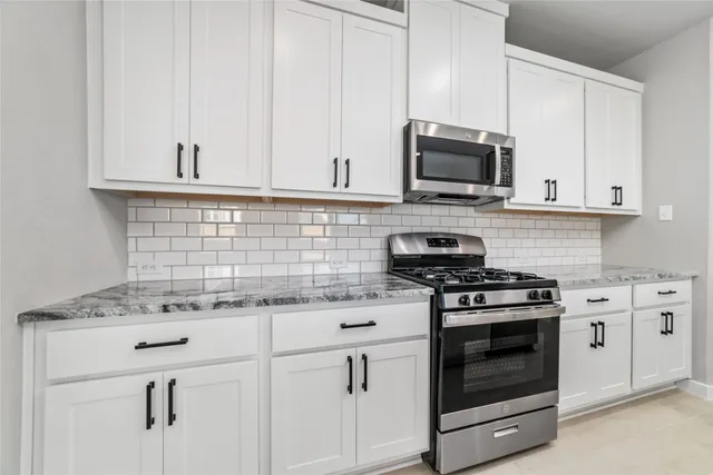 $2,450 | 7246 Clearwater Cv Drive, Cypress, TX 77433