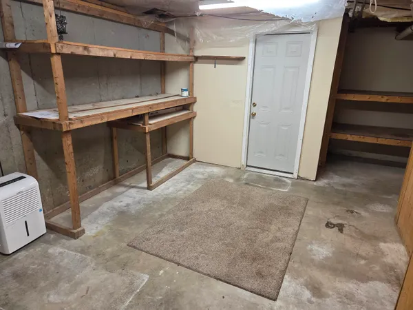 $2,700 | 16 A River Road, Hudson, NH 03051