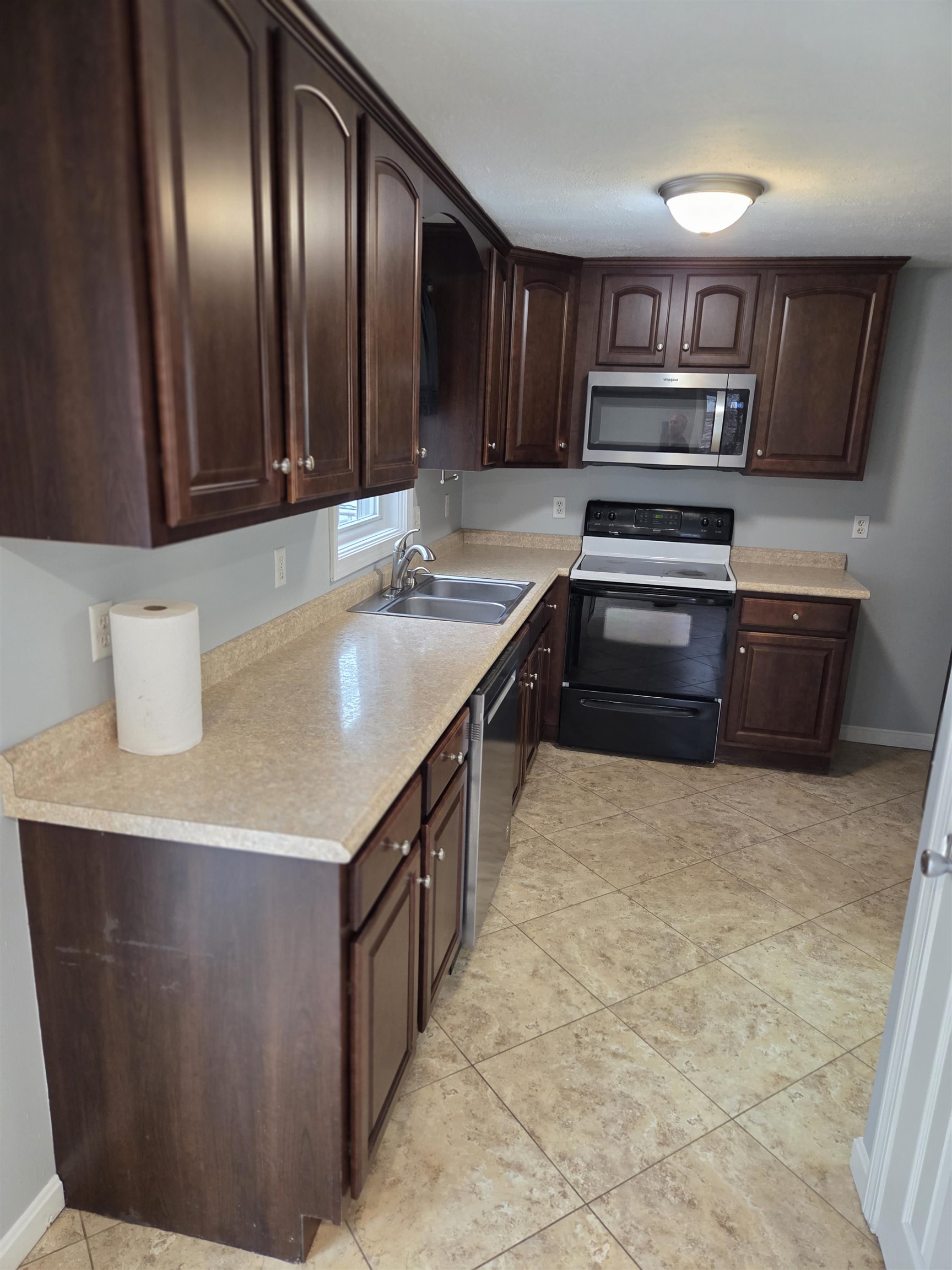 16 A River Road Hudson, NH 03051 - Photo 8 of 31