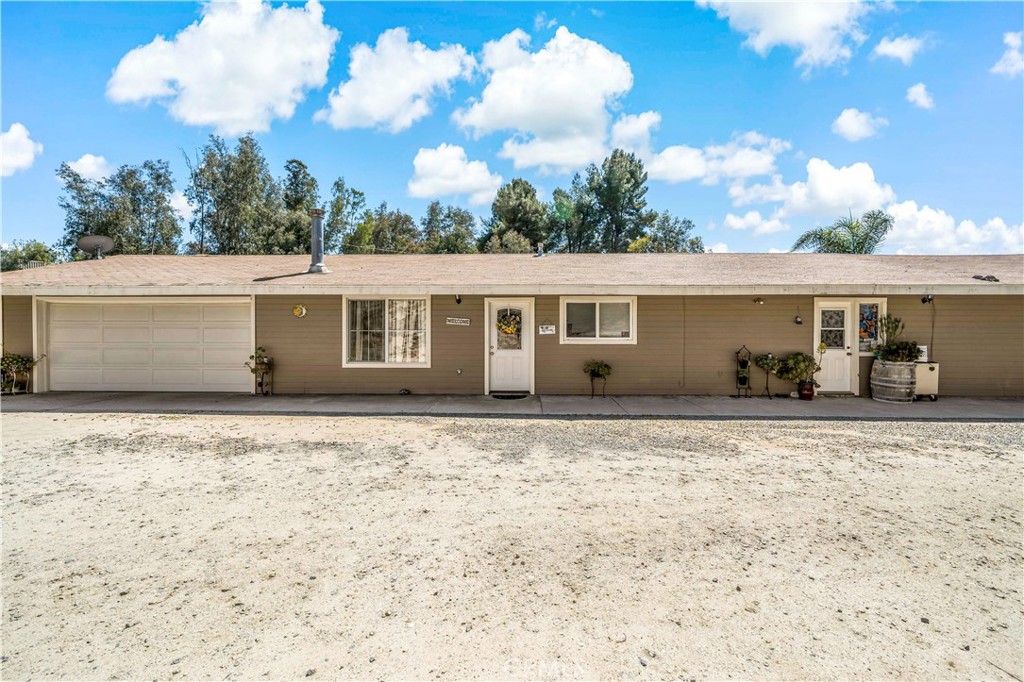 39980 Vía Fernando Temecula, CA 92592 - Photo 46 of 73 view of house with yard