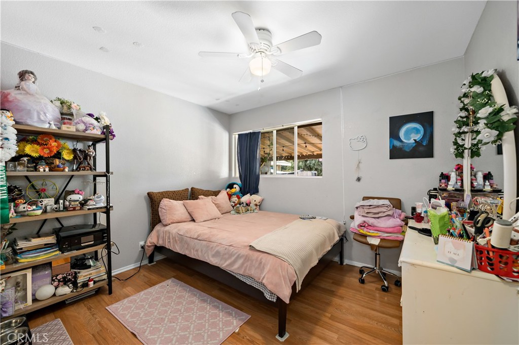 39980 Vía Fernando Temecula, CA 92592 - Photo 51 of 73 a bedroom with a bed and a window