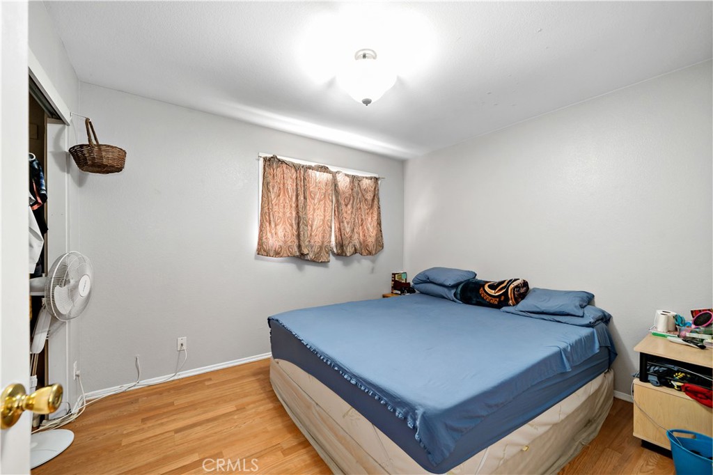 39980 Vía Fernando Temecula, CA 92592 - Photo 53 of 73 a bedroom with a bed and a dresser