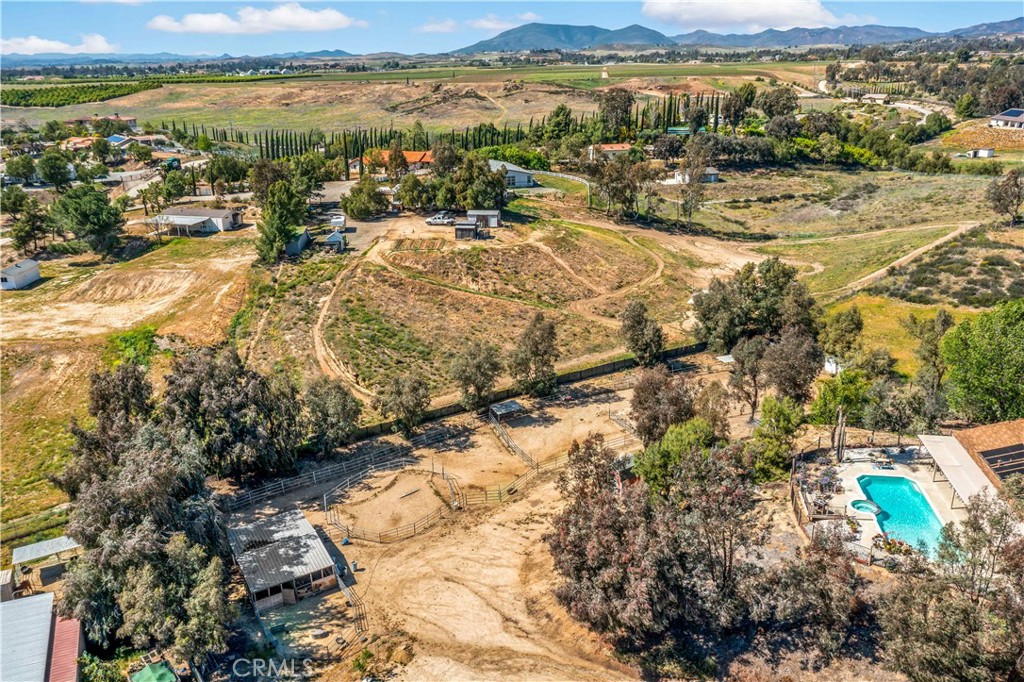 39980 Vía Fernando Temecula, CA 92592 - Photo 73 of 73 a view of a city with an ocean view