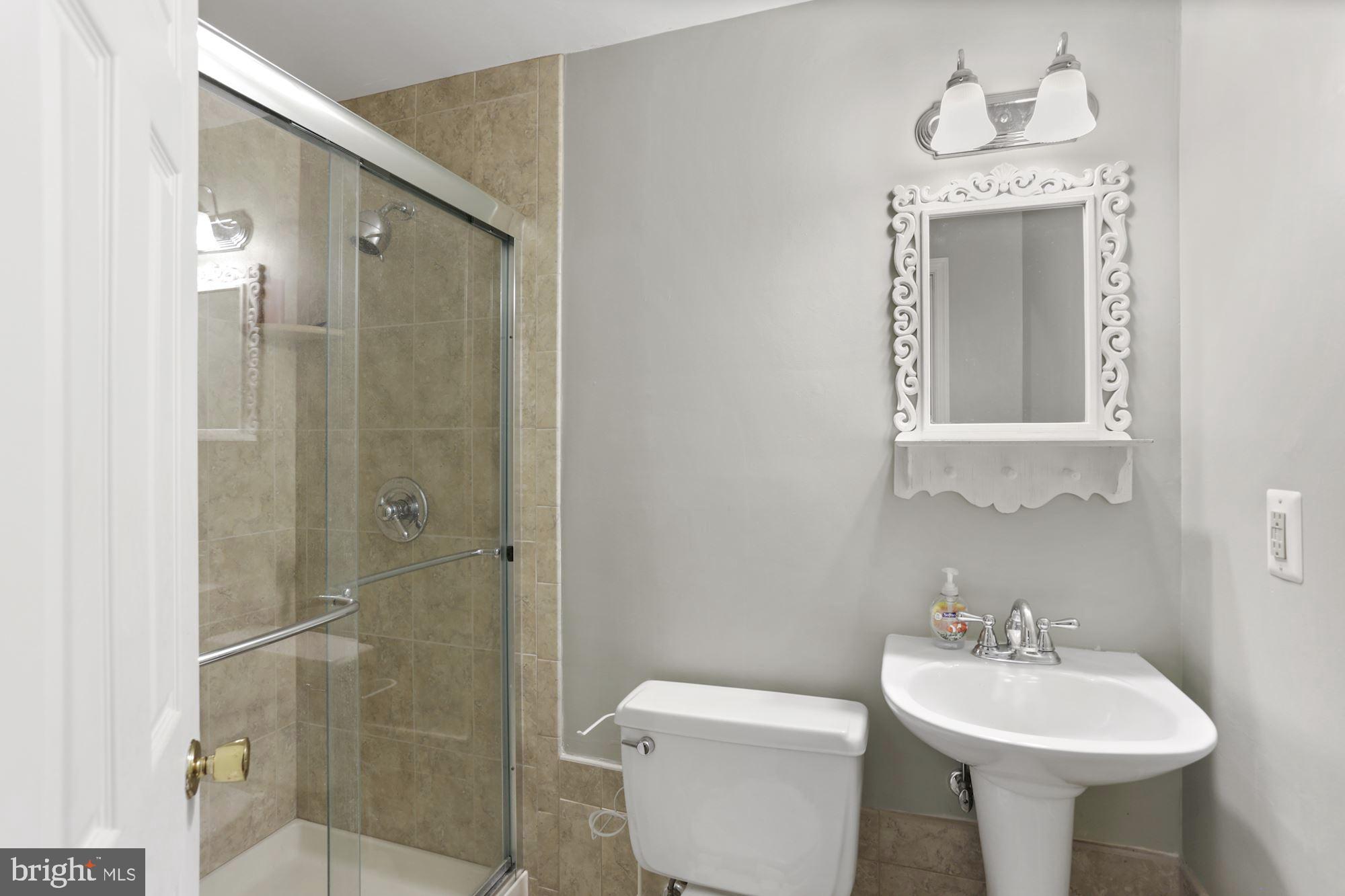 1958 Barton Hill Road Reston, VA 20191 - Photo 20 of 32 Lower Level Full Bath