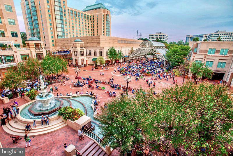 1958 Barton Hill Road Reston, VA 20191 - Photo 30 of 32