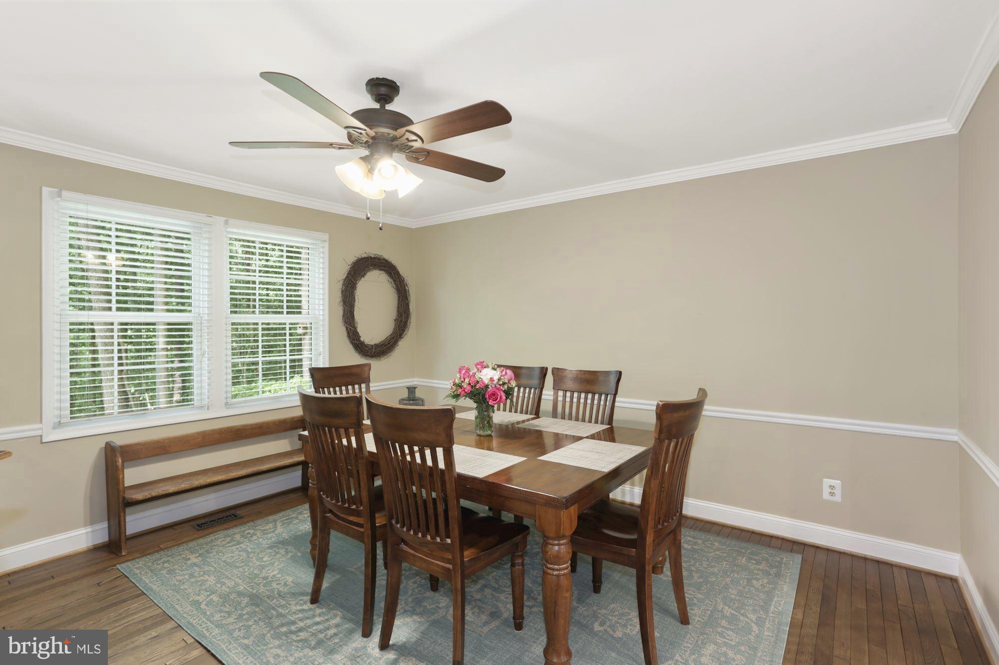 1958 Barton Hill Road Reston, VA 20191 - Photo 4 of 32 Dining Area open to Kitchen