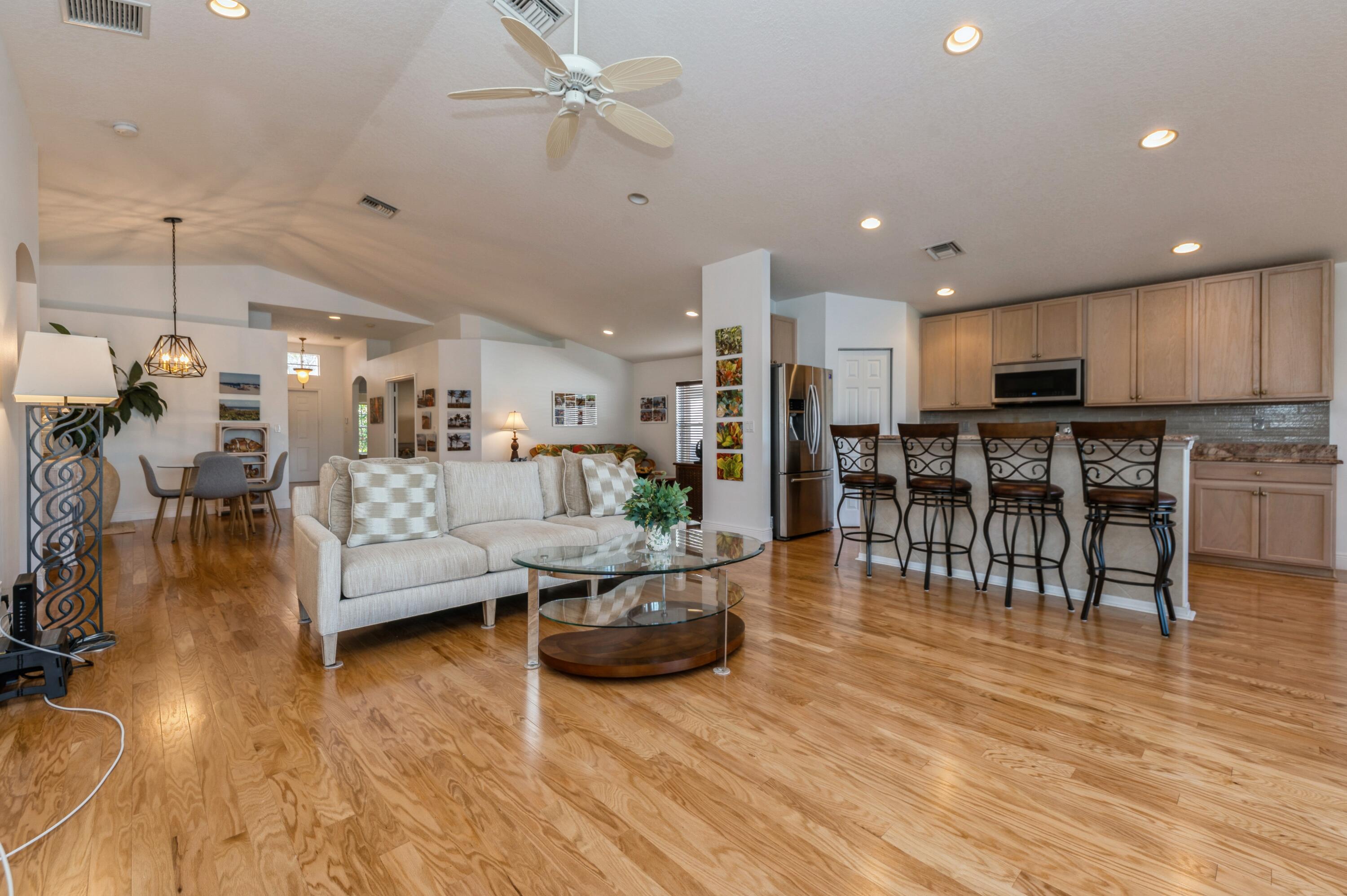12040 Roma Road Boynton Beach, FL 33437 - Photo 7 of 40 Volume Ceilings