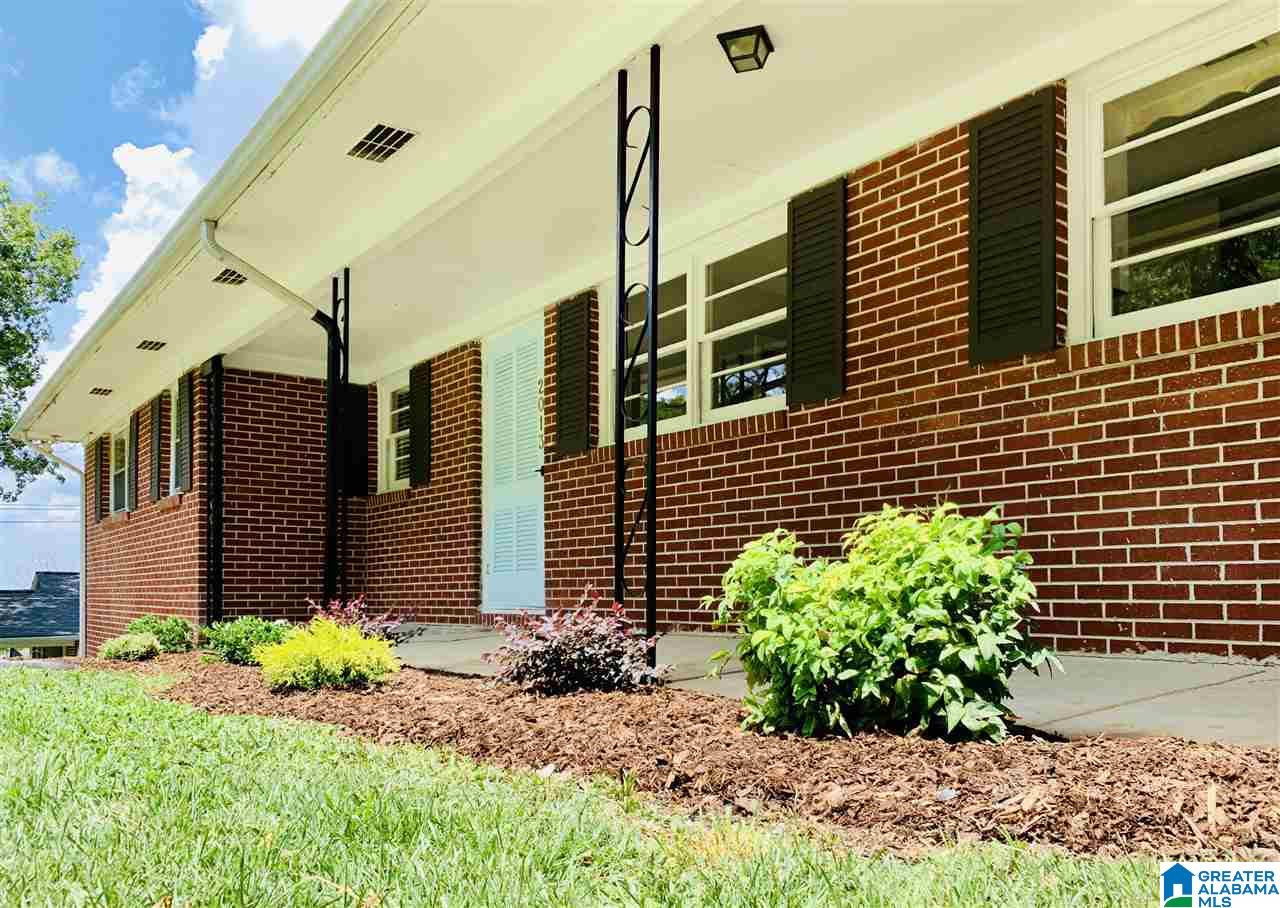 2013 Lynn Road Anniston, AL 36207 - Photo 4 of 24