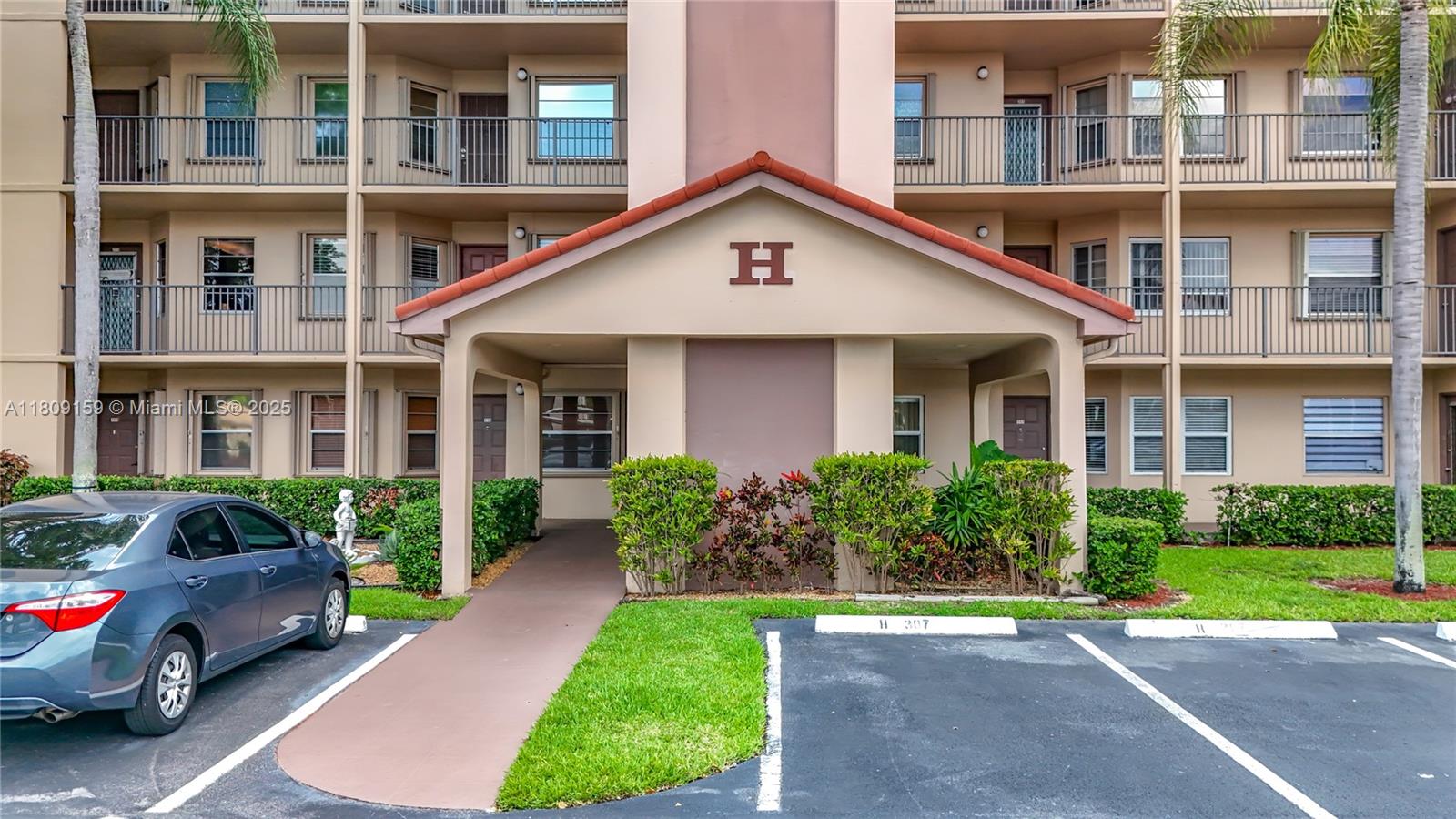 1100 Southwest 130th Ave Unit 111H  