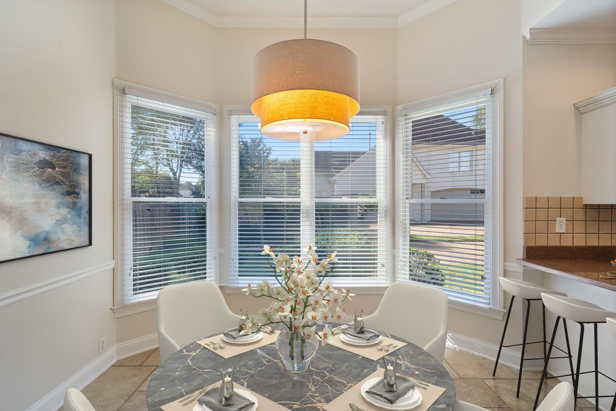 1710 Stillwind Lane Collierville, TN 38017 - Photo 13 of 40 Eat-in Breakfast Area in Kitchen Virtually Staged