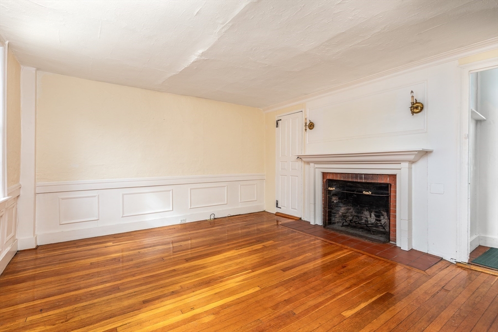 20 Darling Street, Unit NONE Marblehead, MA 01945 - Photo 3 of 23