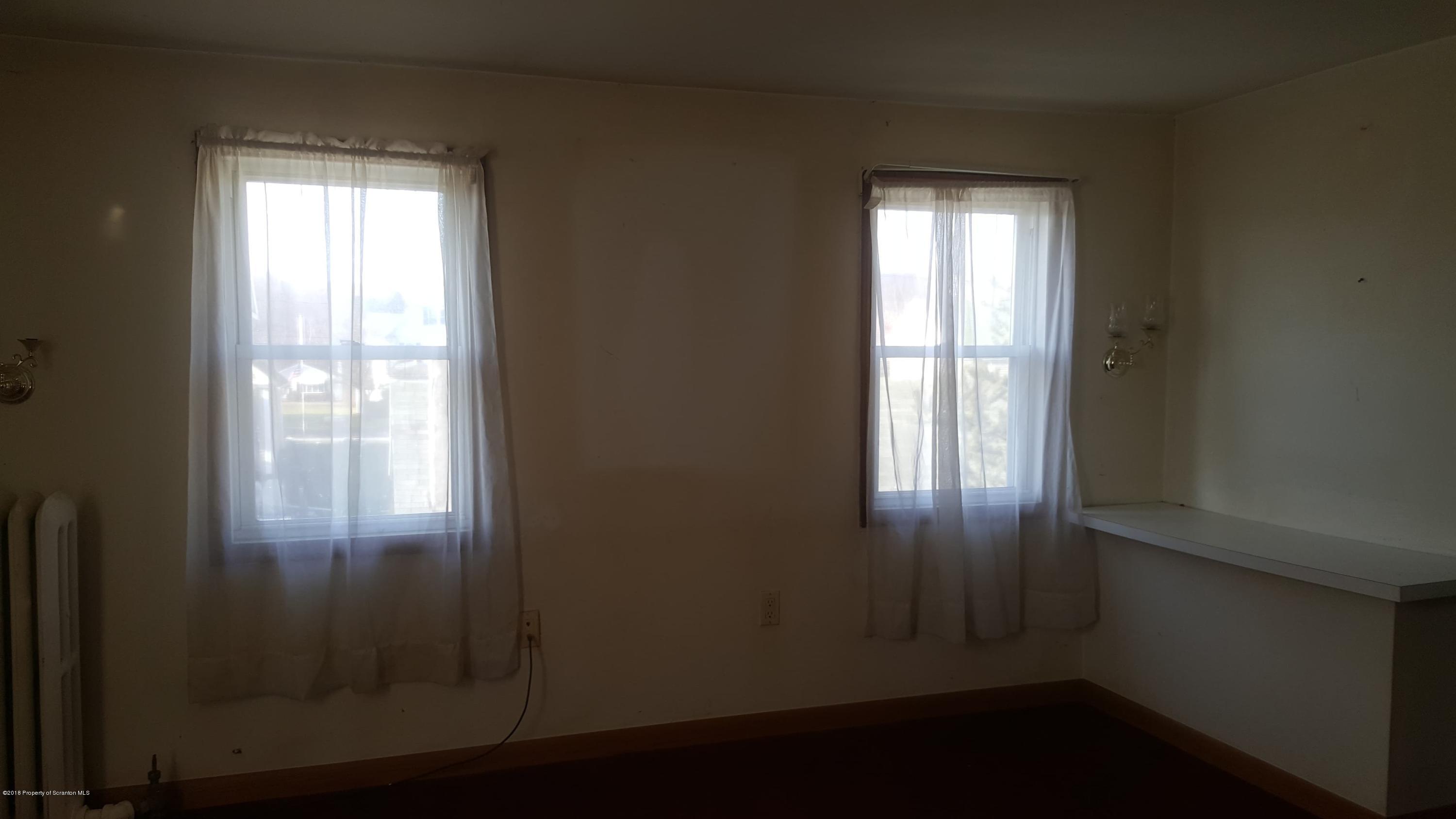 1007 Line Street Archbald, PA 18403 - Photo 14 of 24