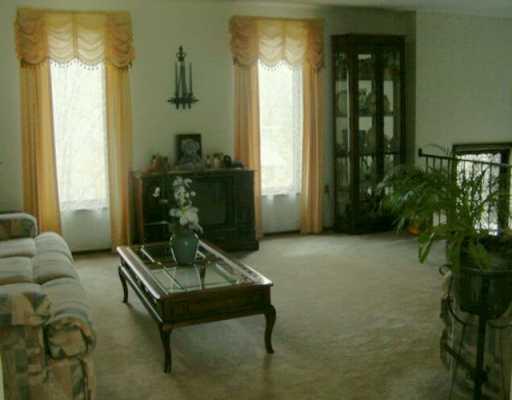 361 Golden Grove Road Economy, PA 15005 - Photo 4 of 8