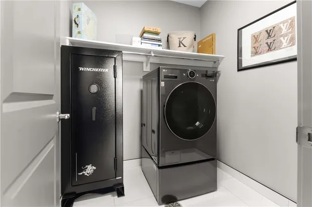 $1,165,000 | 700 West 31st Street, Unit 702, Kansas City, MO 64108