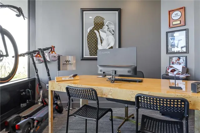 $1,165,000 | 700 West 31st Street, Unit 702, Kansas City, MO 64108