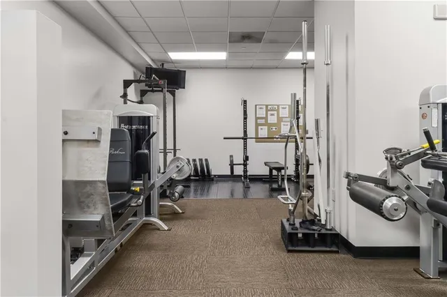 $1,165,000 | 700 West 31st Street, Unit 702, Kansas City, MO 64108