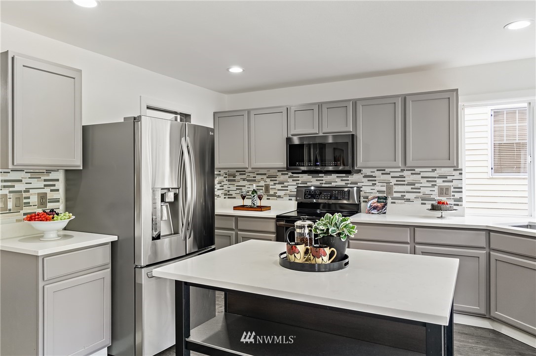 247 Ferndale Avenue Southeast Renton, WA 98056 - Photo 15 of 28 Gallery Image 15