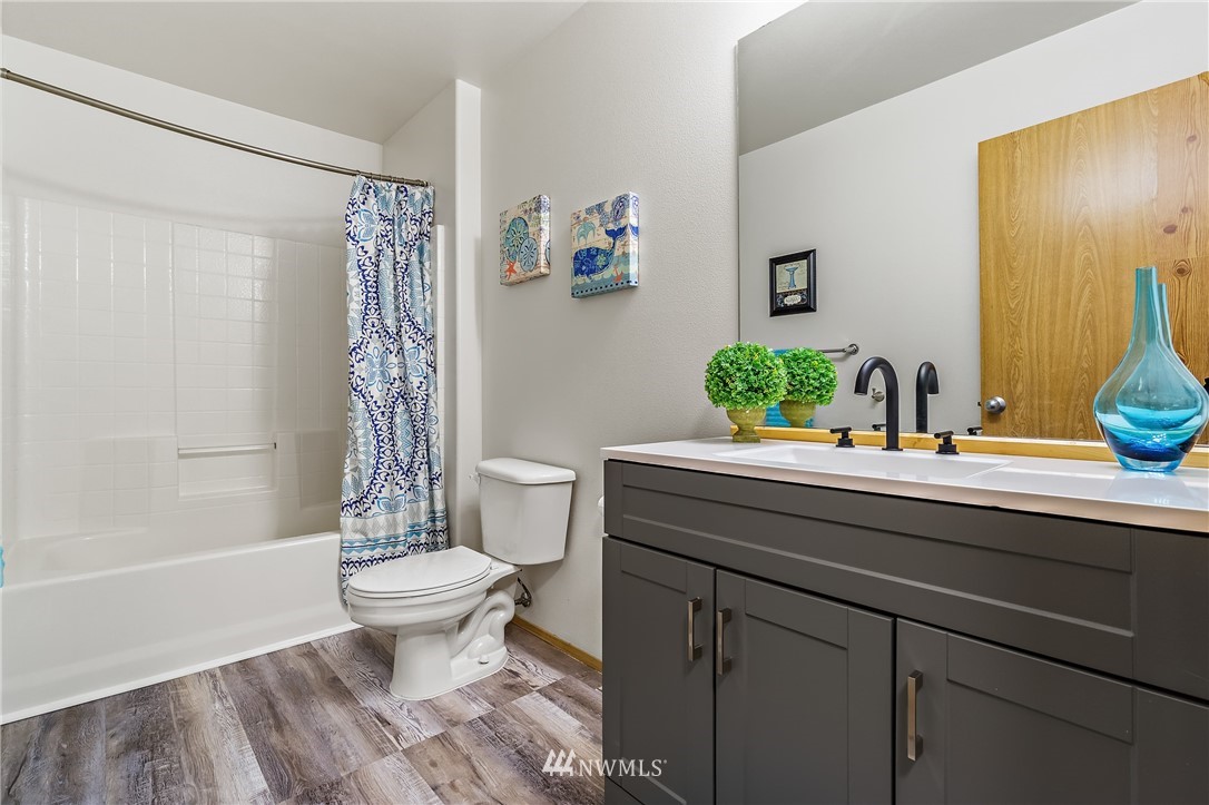 247 Ferndale Avenue Southeast Renton, WA 98056 - Photo 16 of 28 Gallery Image 16