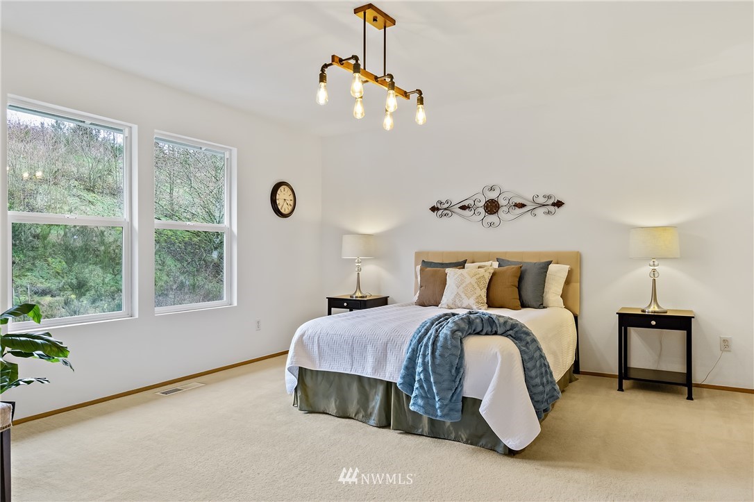 247 Ferndale Avenue Southeast Renton, WA 98056 - Photo 18 of 28 Gallery Image 18