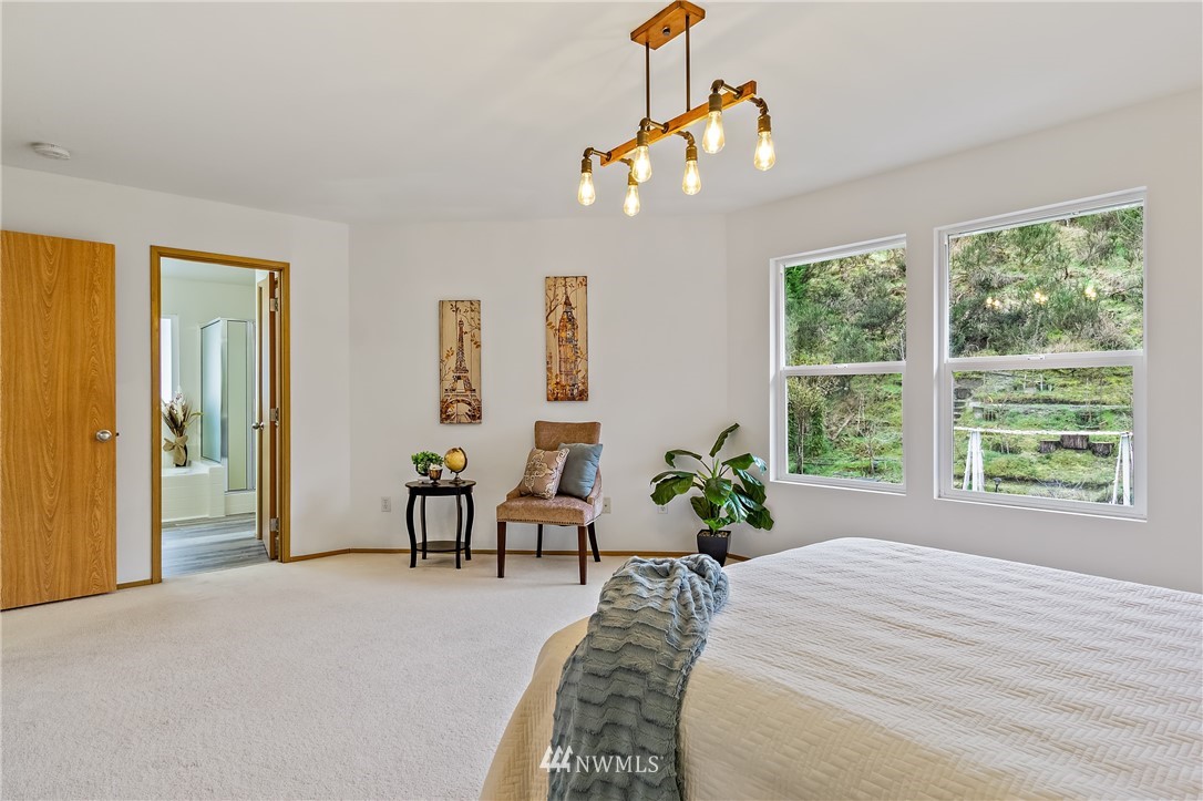 247 Ferndale Avenue Southeast Renton, WA 98056 - Photo 19 of 28 Gallery Image 19