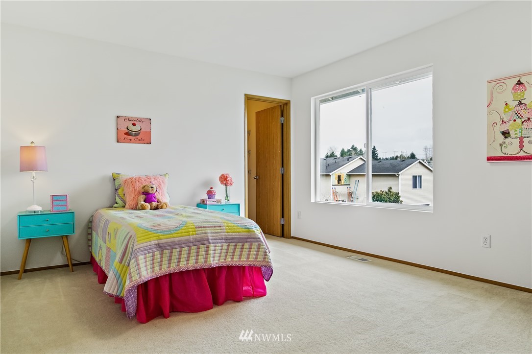 247 Ferndale Avenue Southeast Renton, WA 98056 - Photo 24 of 28 Gallery Image 24