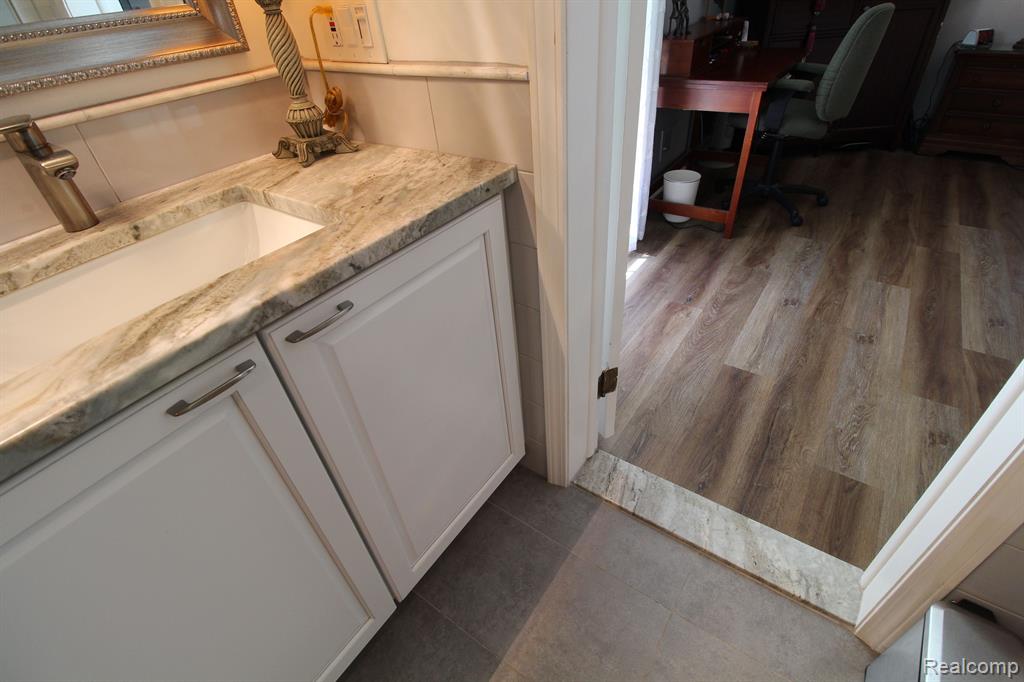 31775 Ridgeside Drive, Unit 2 Farmington Hills, MI 48334 - Photo 71 of 90