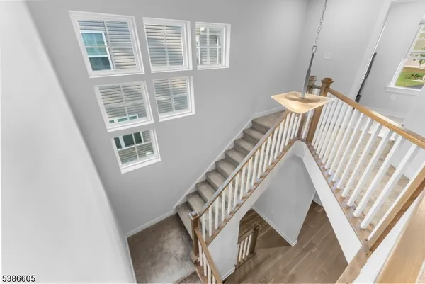 $875,000 | 58 Oakwood Boulevard, Hampton, NJ 08827