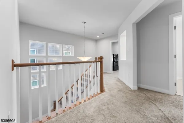 $875,000 | 58 Oakwood Boulevard, Hampton, NJ 08827