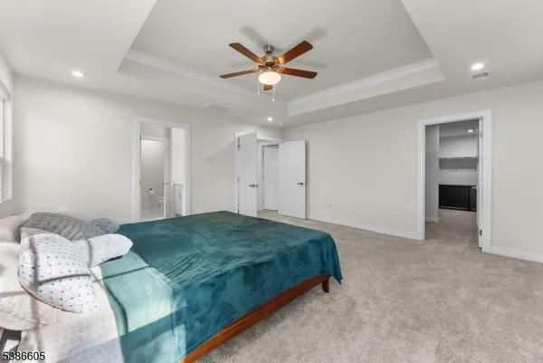 $875,000 | 58 Oakwood Boulevard, Hampton, NJ 08827