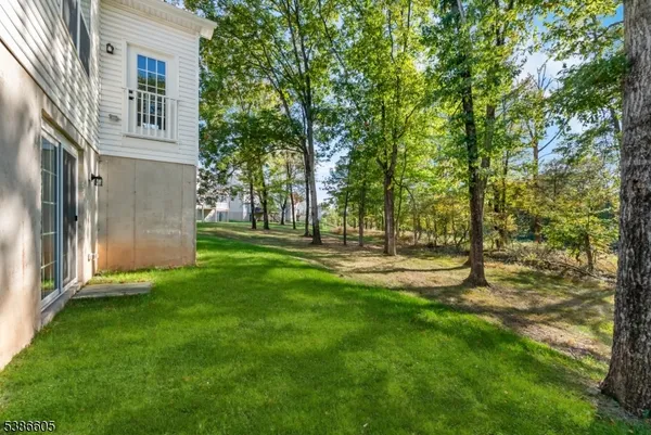 $875,000 | 58 Oakwood Boulevard, Hampton, NJ 08827