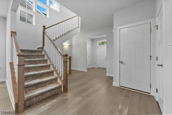 $875,000 | 58 Oakwood Boulevard, Hampton, NJ 08827