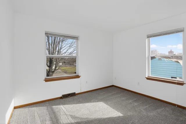 $159,000 | 709 Cambridge Avenue, Rockford, IL 61102