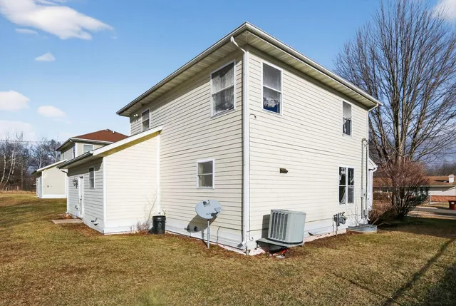 $159,000 | 709 Cambridge Avenue, Rockford, IL 61102