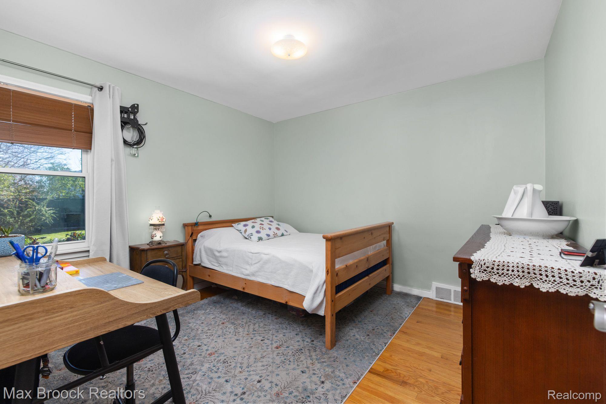 3604 Durham Road Royal Oak, MI 48073 - Photo 14 of 26 Bedroom 2