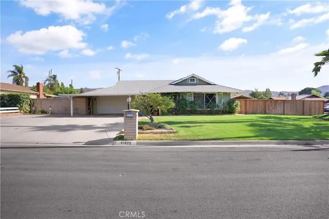 $525,000 | 41825 Thornton Avenue, Hemet, CA 92544