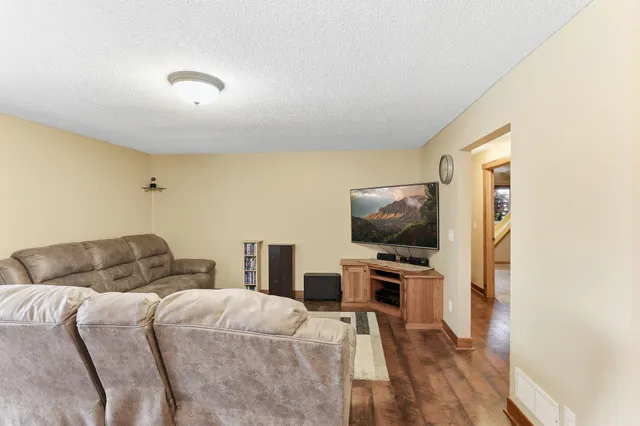 $435,000 | 615 Juliet Avenue, Clearwater, MN 55320